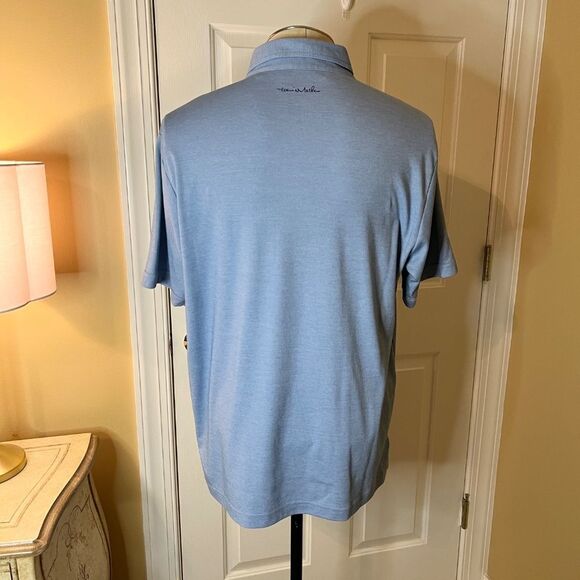 EUC Men's Travis Mathew Blue Golf Style Polo Shirt w/ Chest Pocket Size MEDIUM - Picture 3 of 4